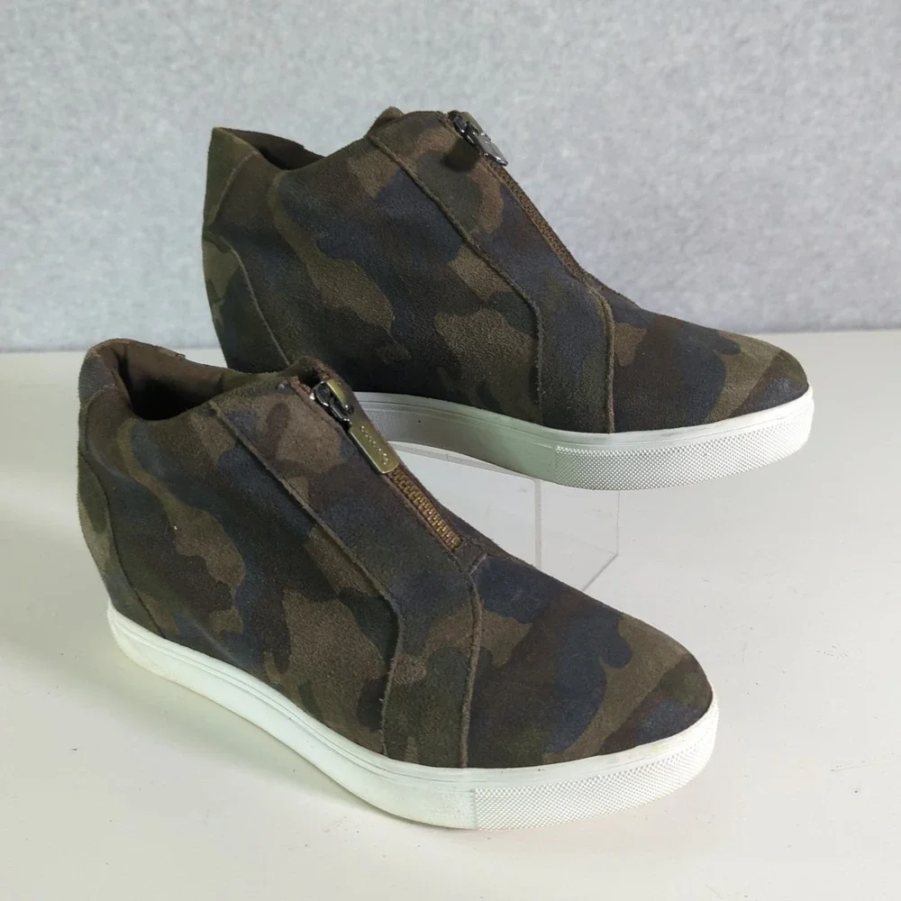 Blondo Shoes Womens Sz 8 M Glenda Waterproof Camo Hidden Wedge‎ Heel Zip Bootie